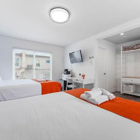 Cozy 1 Bedroom With Pool Steps From The Beach #47 Hollywood Buitenkant foto