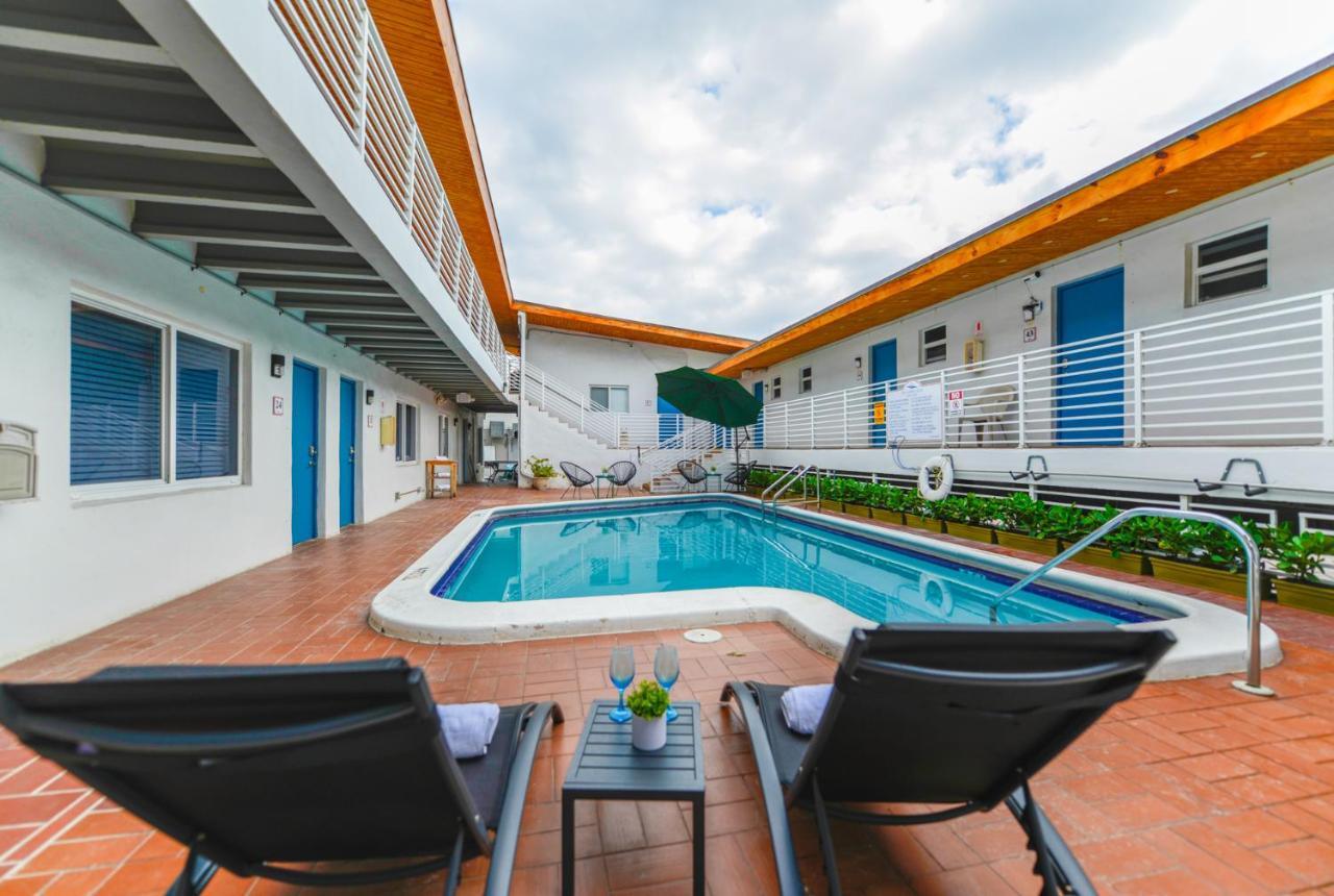 Cozy 1 Bedroom With Pool Steps From The Beach #47 Hollywood Buitenkant foto